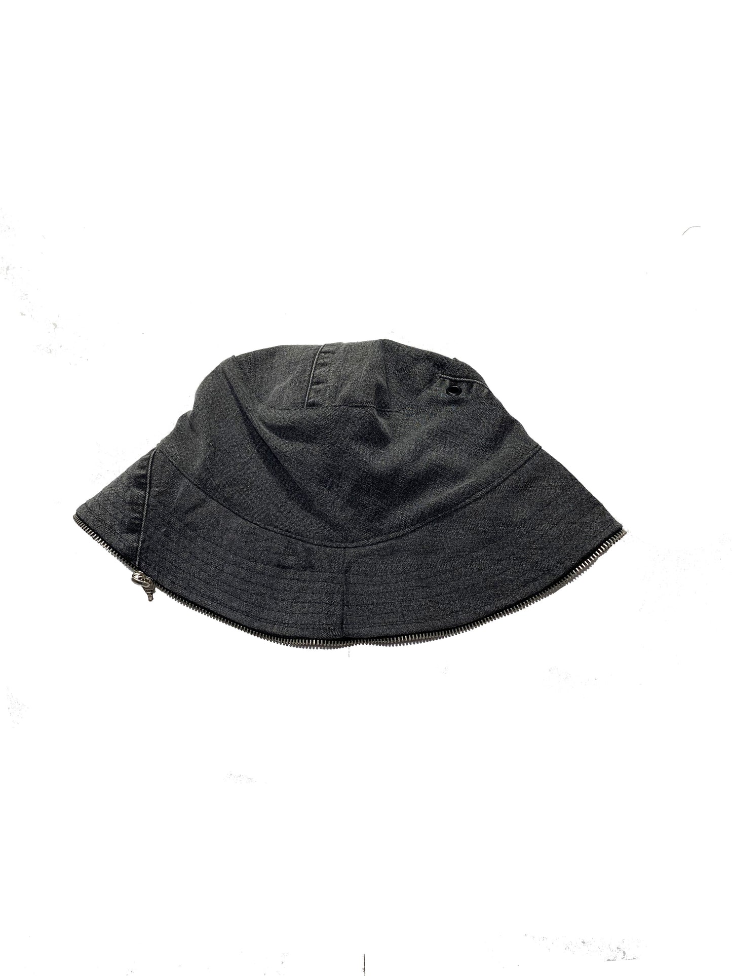 9D5-03 GRAY JEANS BUCKET (JULIA GOMES)