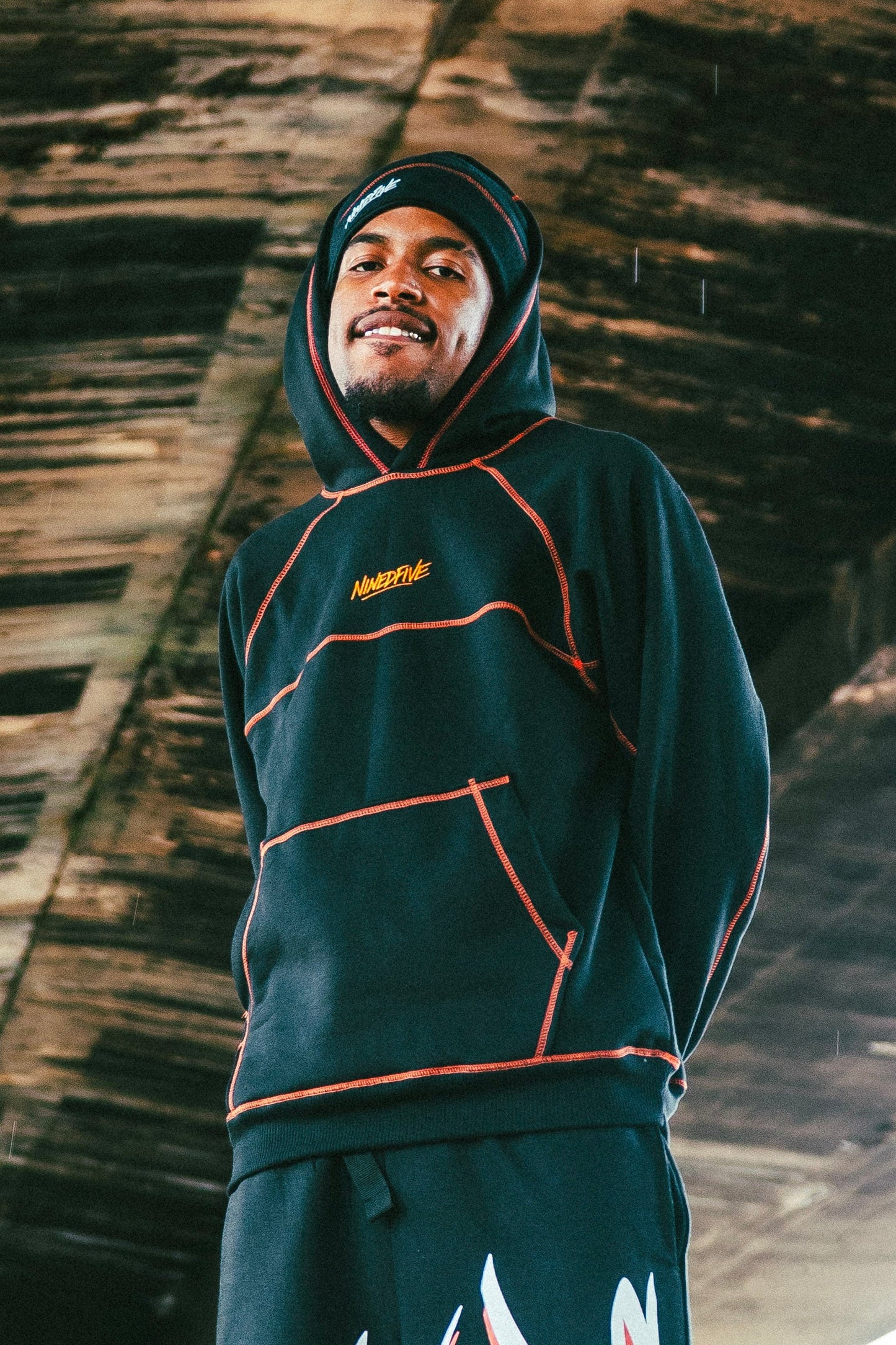 ORANGE BLACK ZIG HOODIE