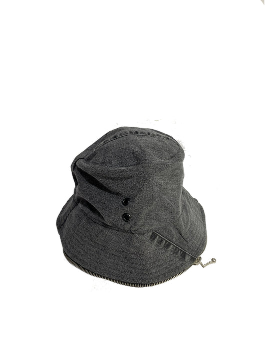 9D5-03 GRAY JEANS BUCKET (JULIA GOMES)